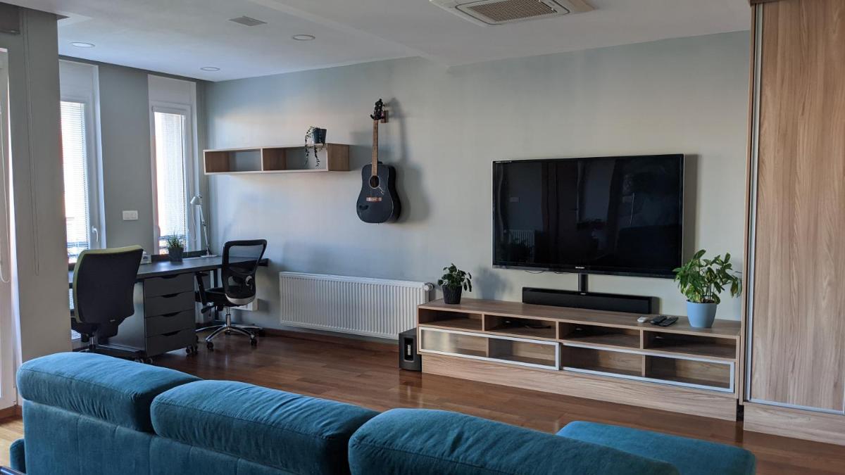 Suitetrails - Luxurious villa-apartment with spacious terrace