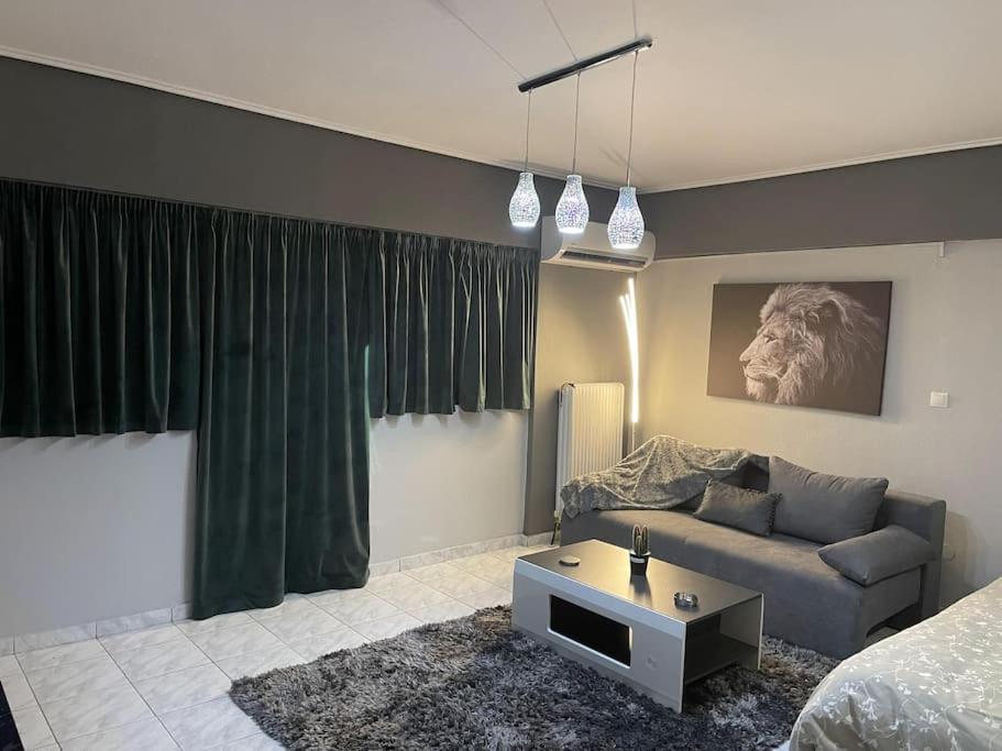 Suitetrails - Central Modern Apartment Volos
