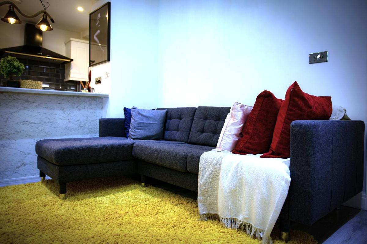 Rostron House - Housity