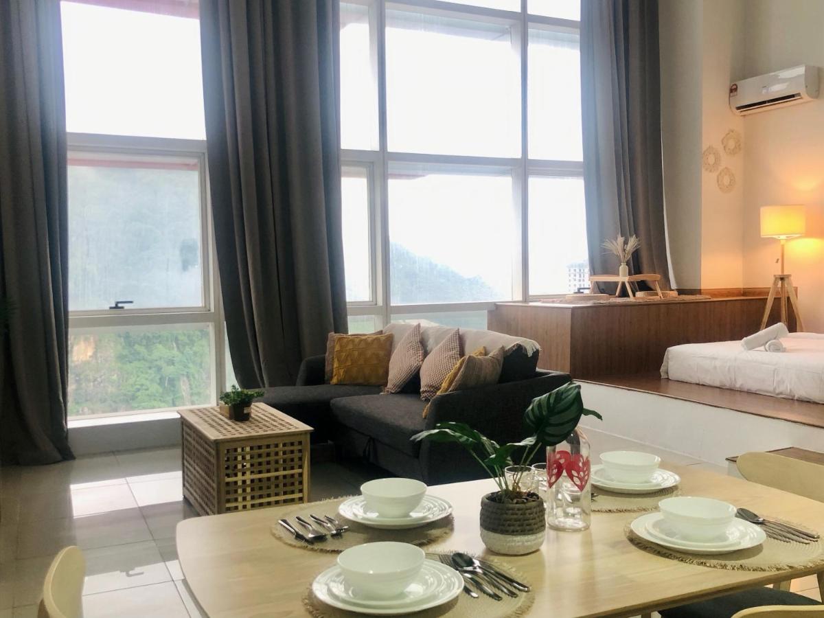 Suitetrails - Minimalist Boho Loft,2-6pax, The Curve, IKEA, Bandar Utama, Damansara