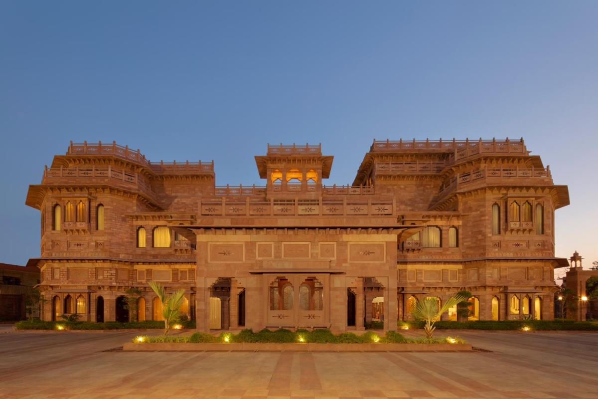 akritkritkritkritivedivedivedivedivedivedivedivedivedivedived at Radisson Jodhpur in Jodhpur