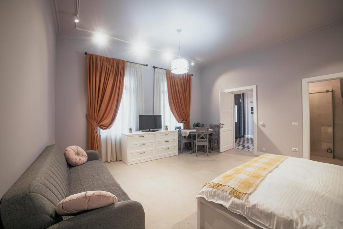 Academy Home - Housity