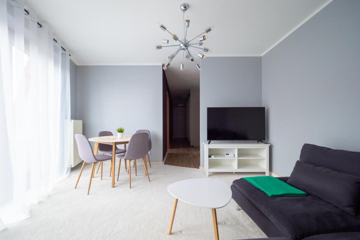 Apartament MiMi Wrocław-Wysoka, 2 sypialnie i salon, oddzielna kuchnia - Housity