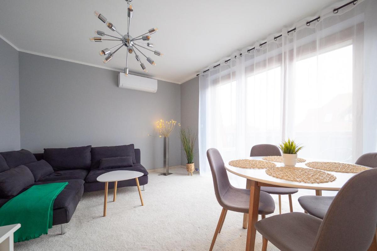 Apartament MiMi Wrocław-Wysoka, 2 sypialnie i salon, oddzielna kuchnia - Housity