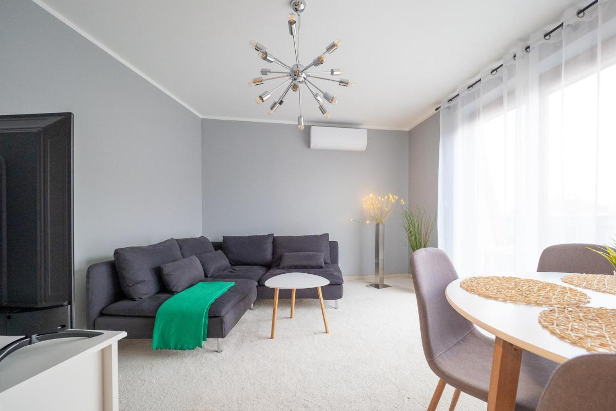 Apartament MiMi Wrocław-Wysoka, 2 sypialnie i salon, oddzielna kuchnia - Housity