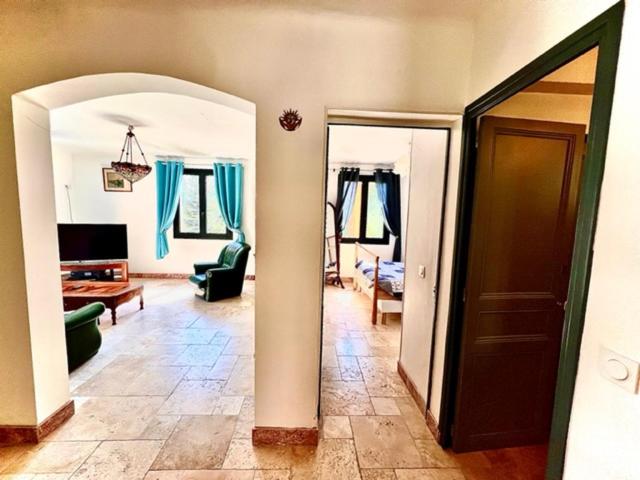 Grand appartement en face du village - Housity