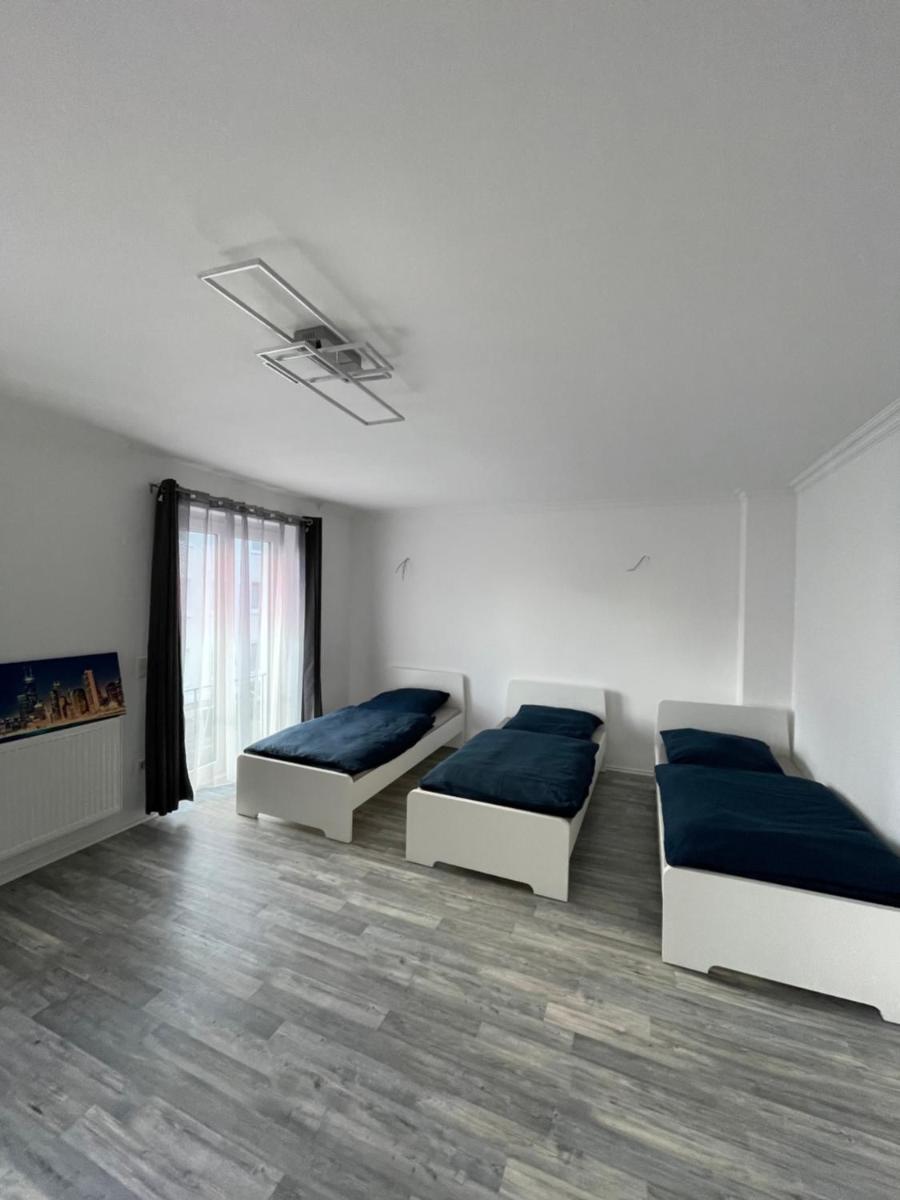 estrella24 LIVING ROOMS Chicago - Hizvo