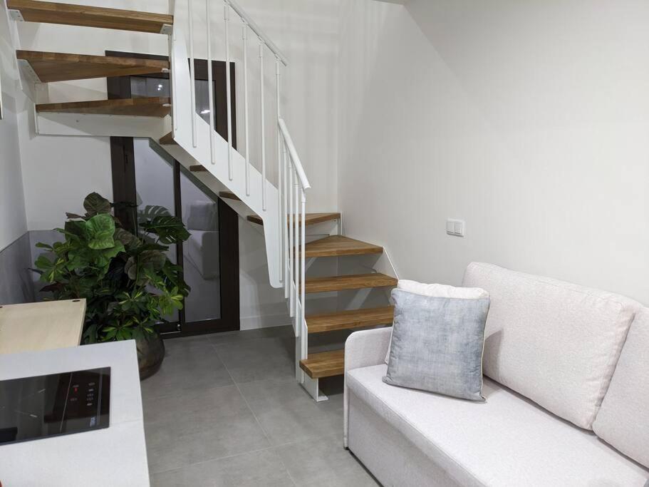 Fira 2 A 1min del Metro y Centro 15min - Housity