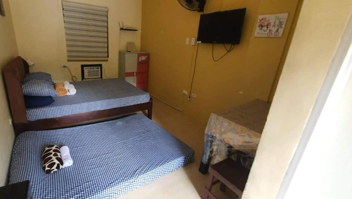 Suitetrails - Lucena Meg's Studio Apmnt Deluxe rm-Near SM-Wifi