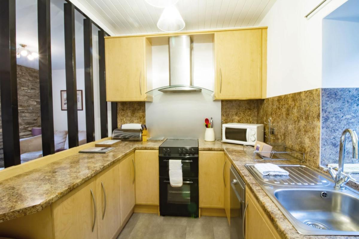Beech Tree Cottage Lakeside Windermere - Housity