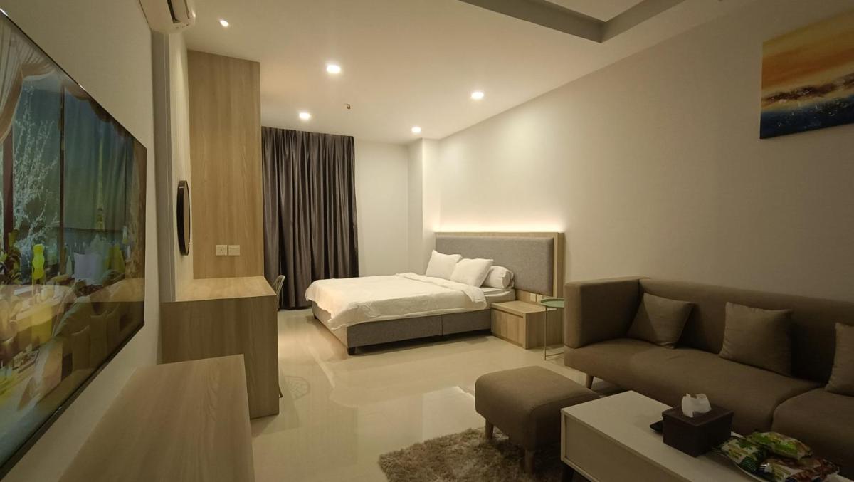 SLEPTOPIA @ FORMOSA RESIDENCE BEST COZY STUDIO IN TOWN - Housity