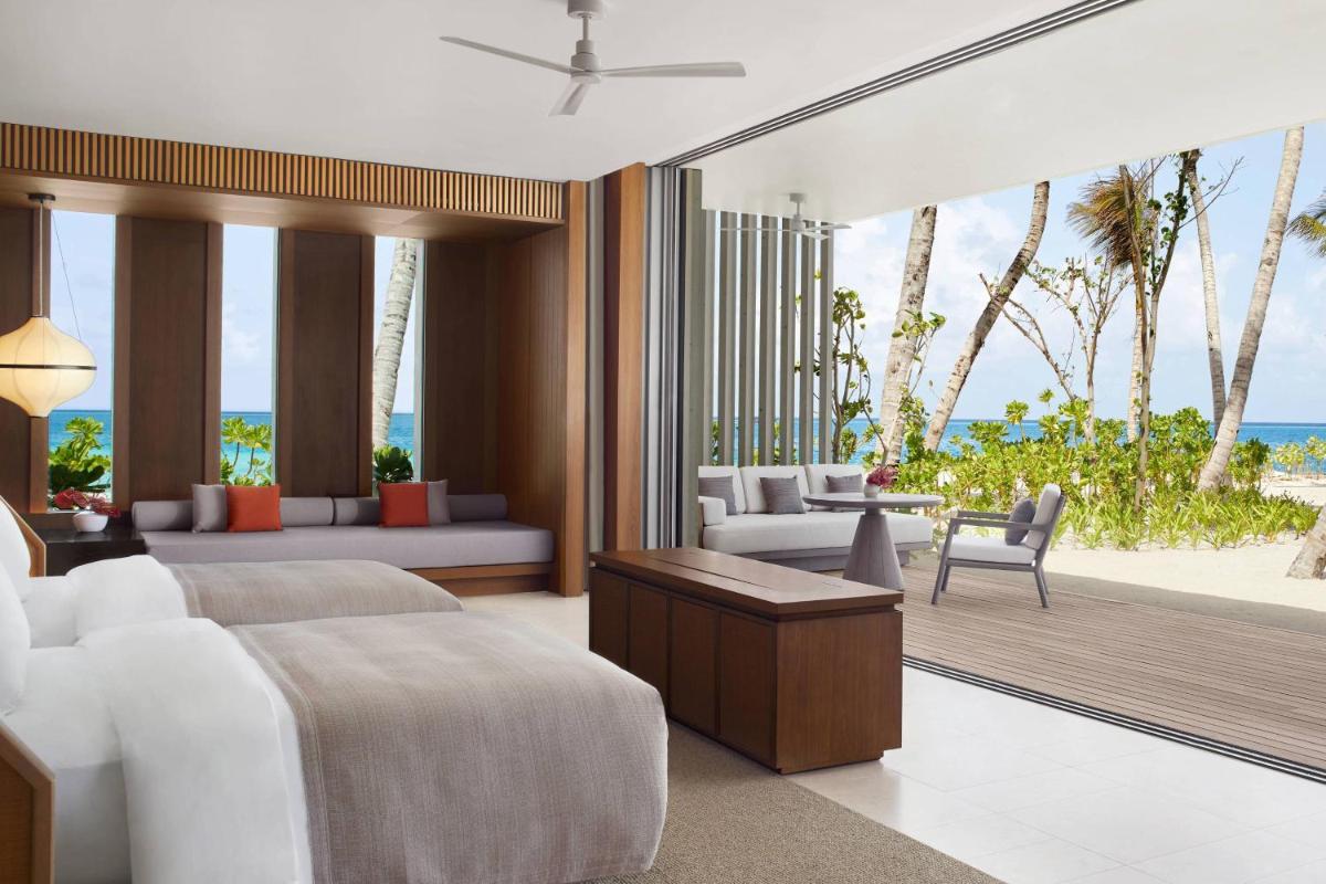 The Ritz-Carlton Maldives, Fari Islands - Housity