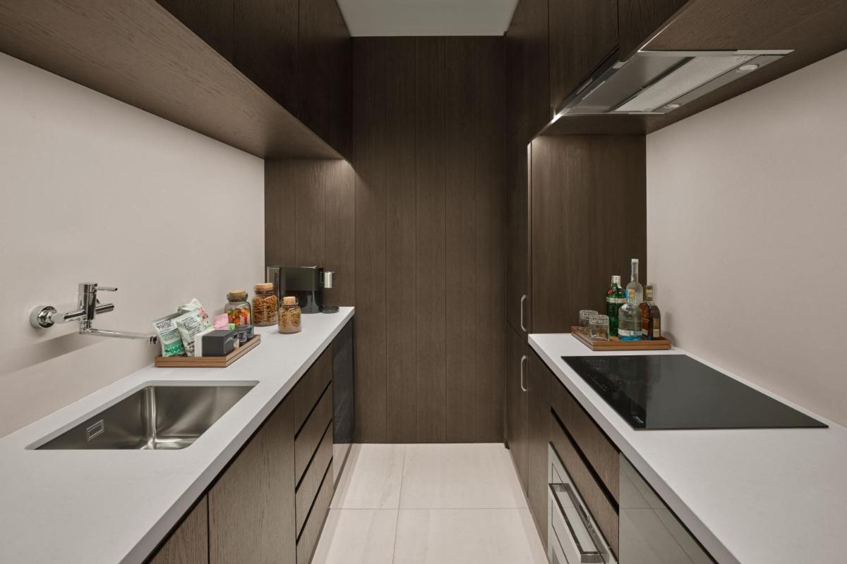 Una cocina o zona de cocina en The Madrid EDITION