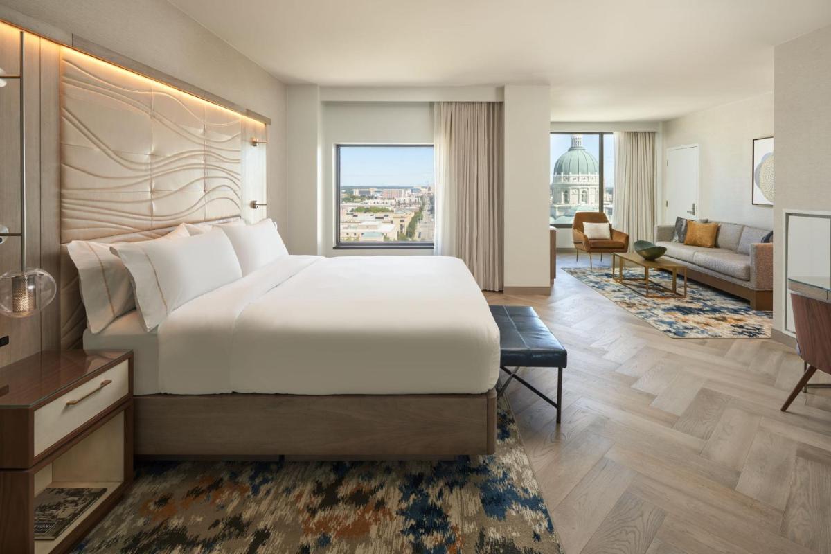 The Westin Indianapolis - Hizvo