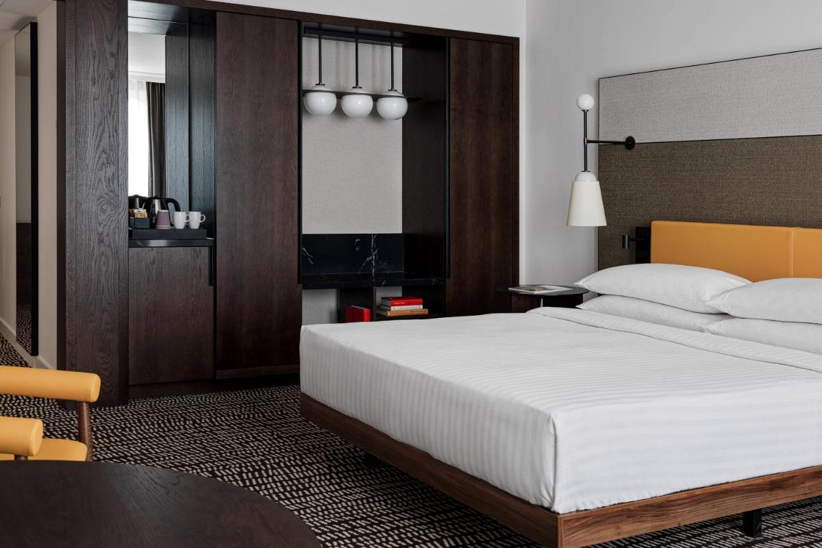 Ein Bett oder Betten in einem Zimmer der Unterkunft Berlin Marriott Hotel