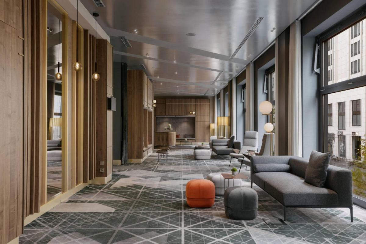 Ein Sitzbereich in der Unterkunft Berlin Marriott Hotel