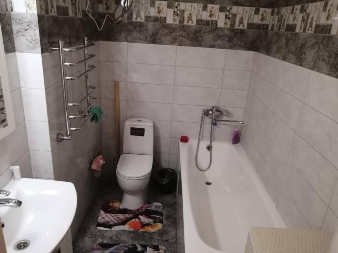 Rent home kg apartamenty vozle dvorets sporta - Housity