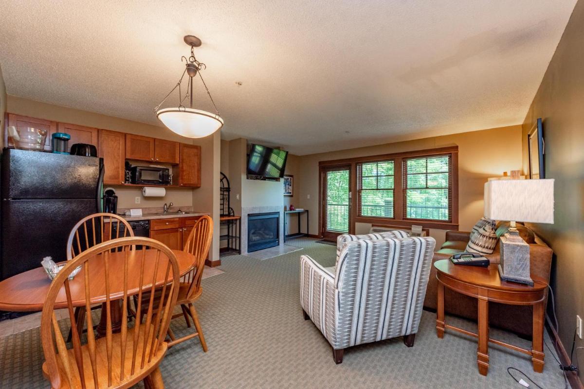 B106 One Bedroom Standard View - Housity