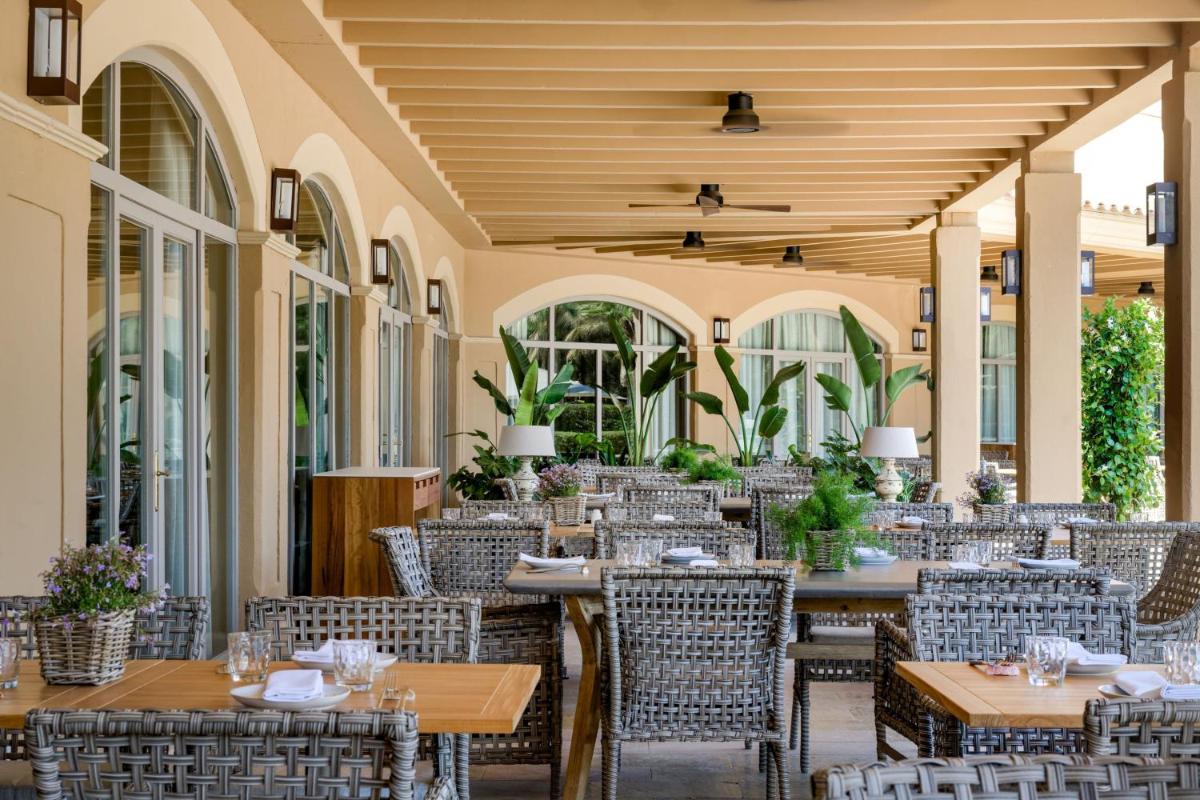Un restaurante o sitio para comer en Hacienda Son Antem Golf Resort, Autograph Collection