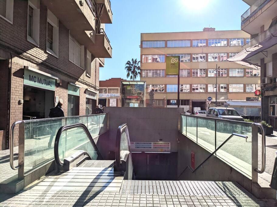 Fira 3 A 1min del Metro y Centro 15min - Housity