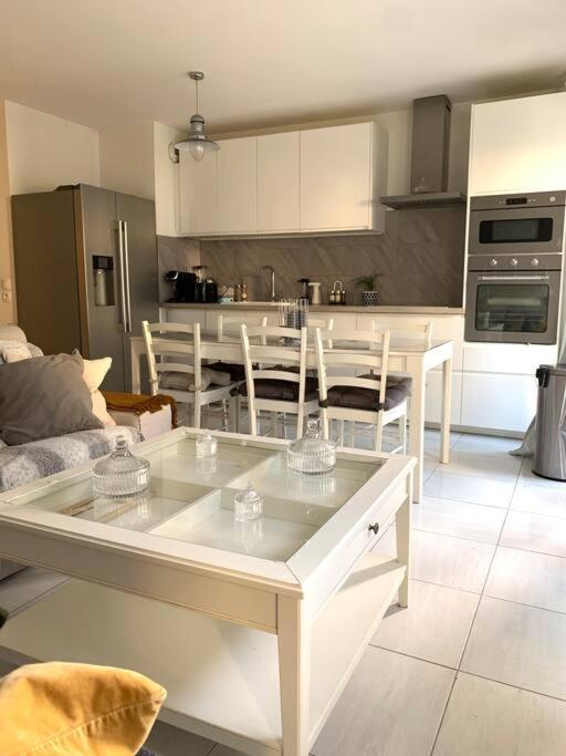 Appartement moderne et spacieux proche Paris - Housity