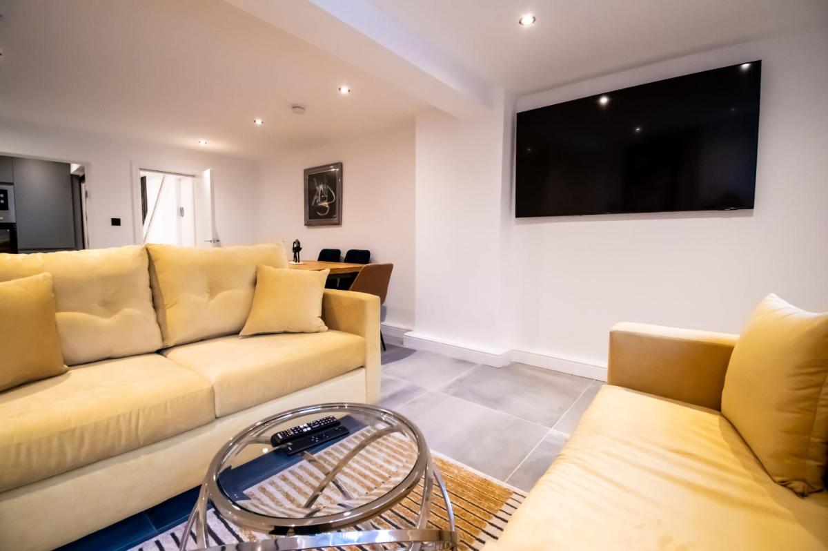 Winter Gardens Suites by Sasco - Housity