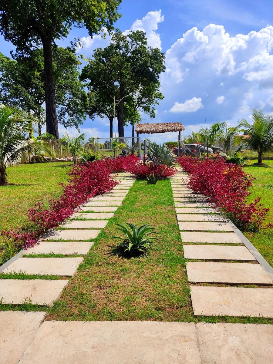 Chácara Tropical entre em contato com a proprietária - Housity