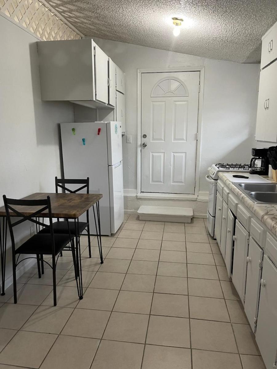 The Van Zant House - Housity