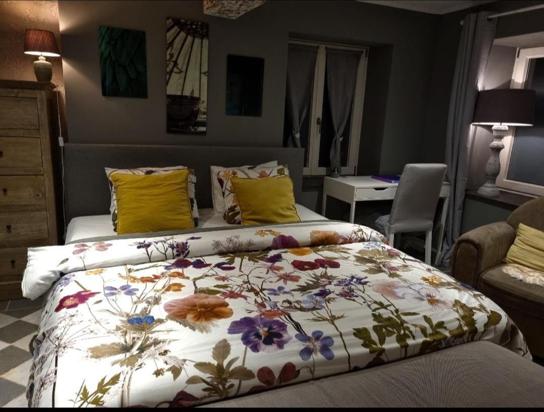 PINE COTTAGE- 5 minutes Francorchamps - charme -piscine-calme-jardin - Housity