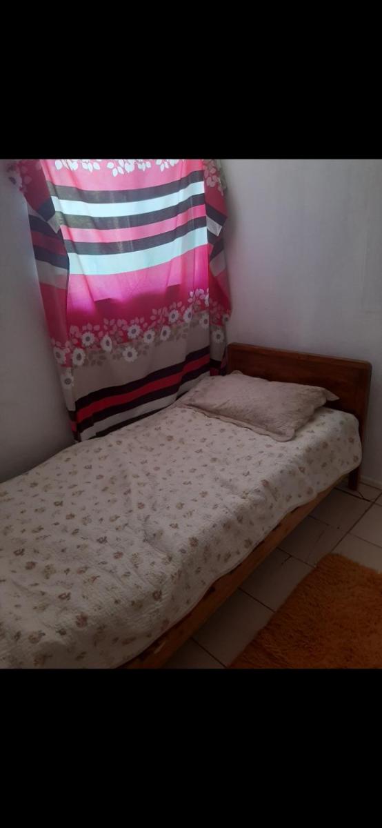 Habitación privada artificio la calera - Housity