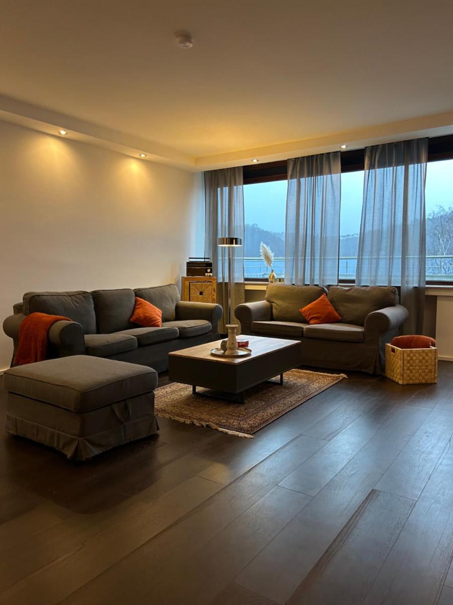 Wohlfühl-OASE mit XXL Balkon - Housity