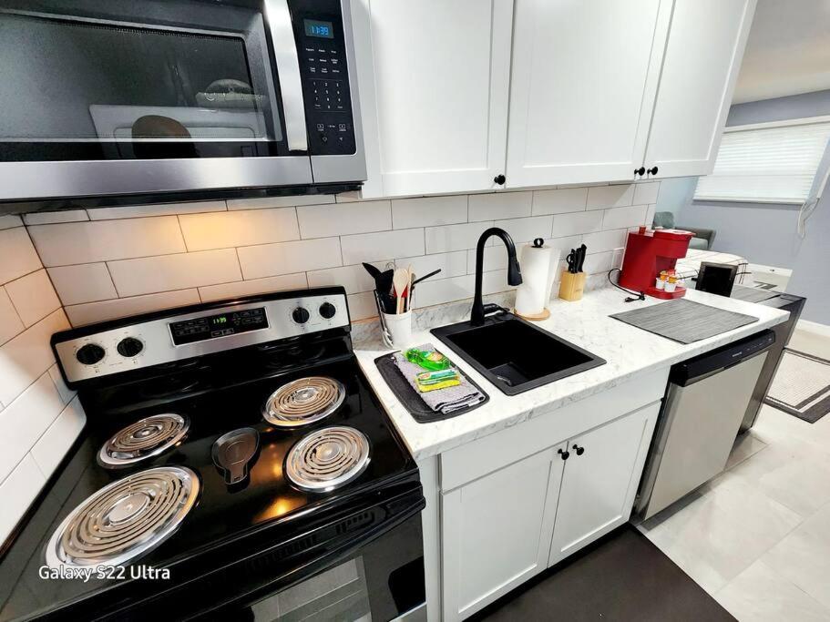 Studio 3! - Housity