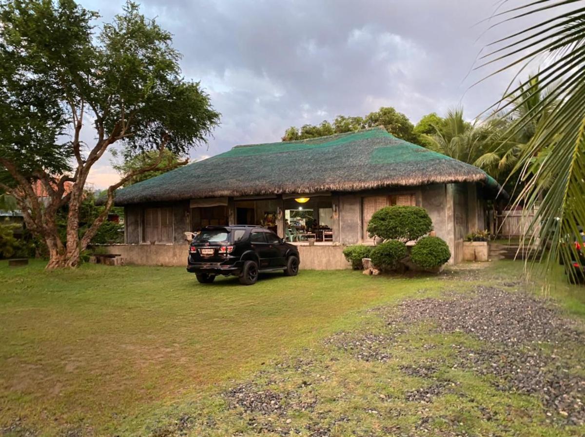 Gulfside Beach Cottage Caba, La Union ,no aircon fans provided - Housity