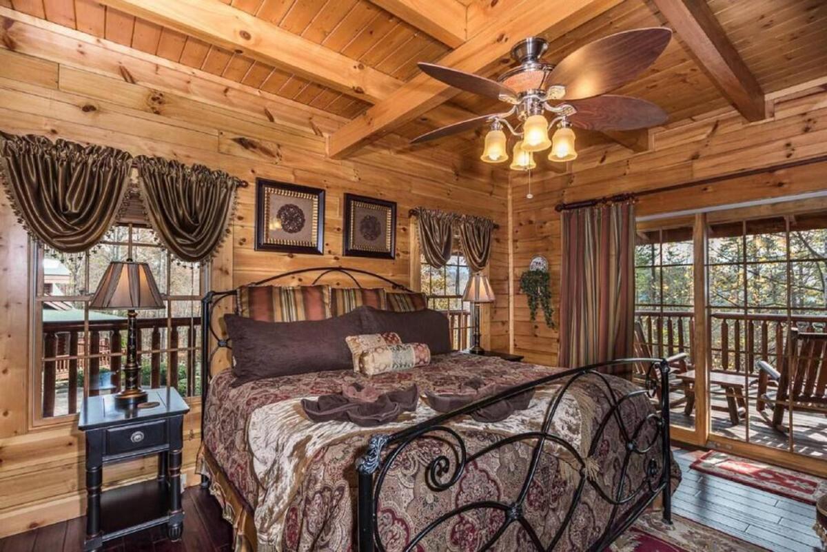 Grace Manor - Housity
