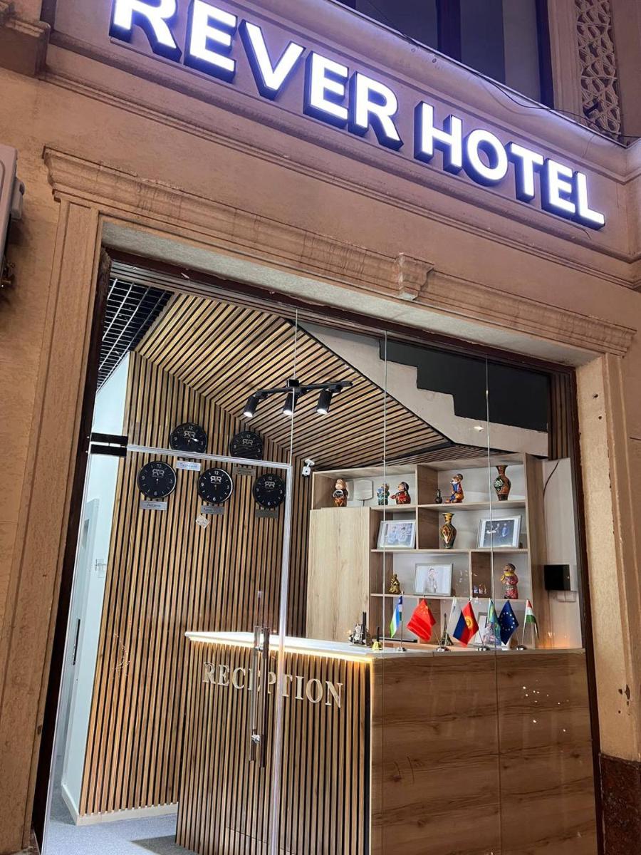 Rever Hotel - Housity