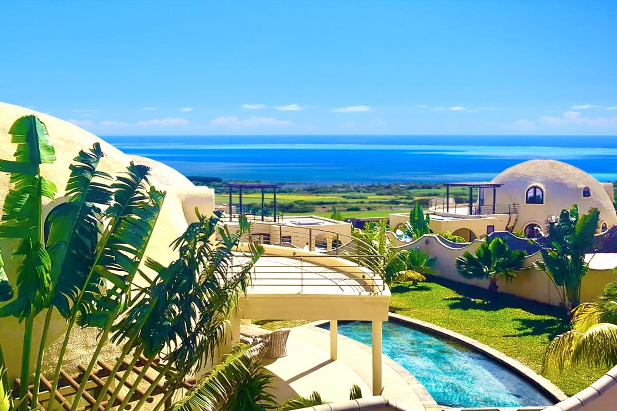 Sea & Mountain View Villa with Private Pool - Housity