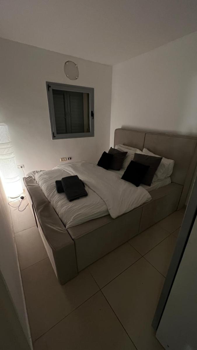 Herzeliya Apartment - Housity