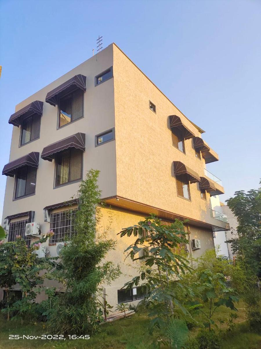OSHO Villa Guest House - Housity