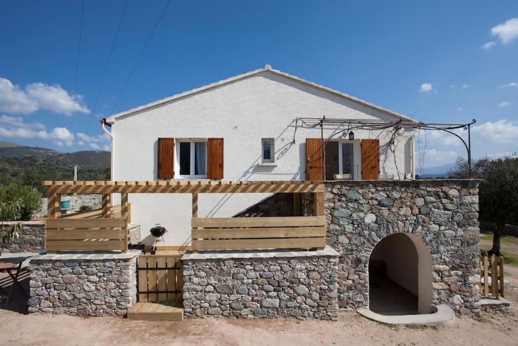 Le CAPU BIANCU-LOCATION AVEC VUE PROCHE DES GORGES DE L ASCO ENTRE MER ET MONTAGNE - Housity