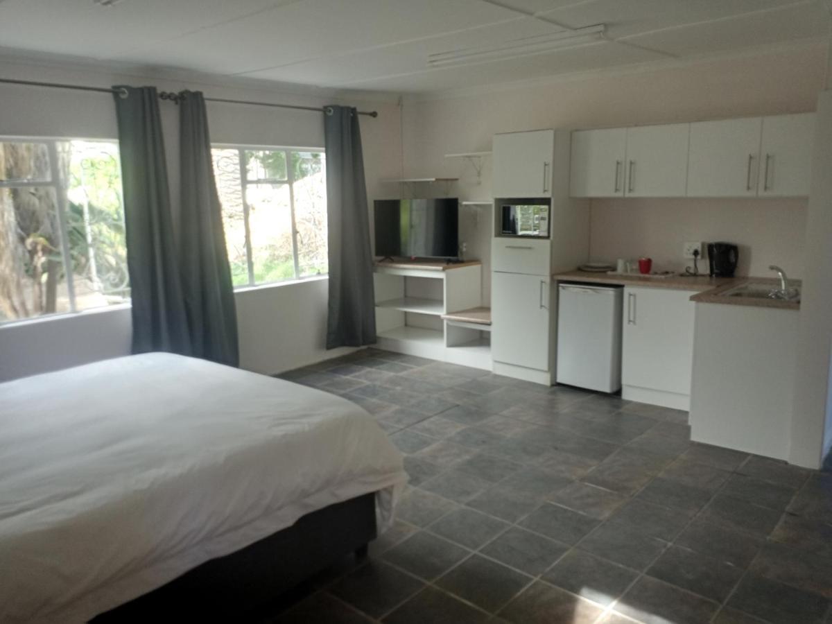 Garden Court - Housity