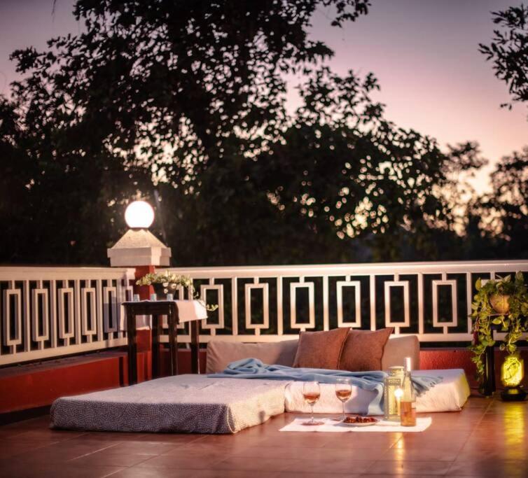 Stay Leisurely Clair De Lune 2BHK pvt jacuzzi, Alibaug - Housity