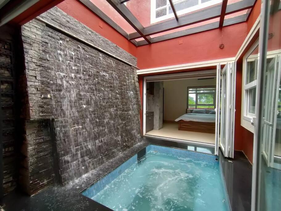 Stay Leisurely Clair De Lune 2BHK pvt jacuzzi, Alibaug - Housity