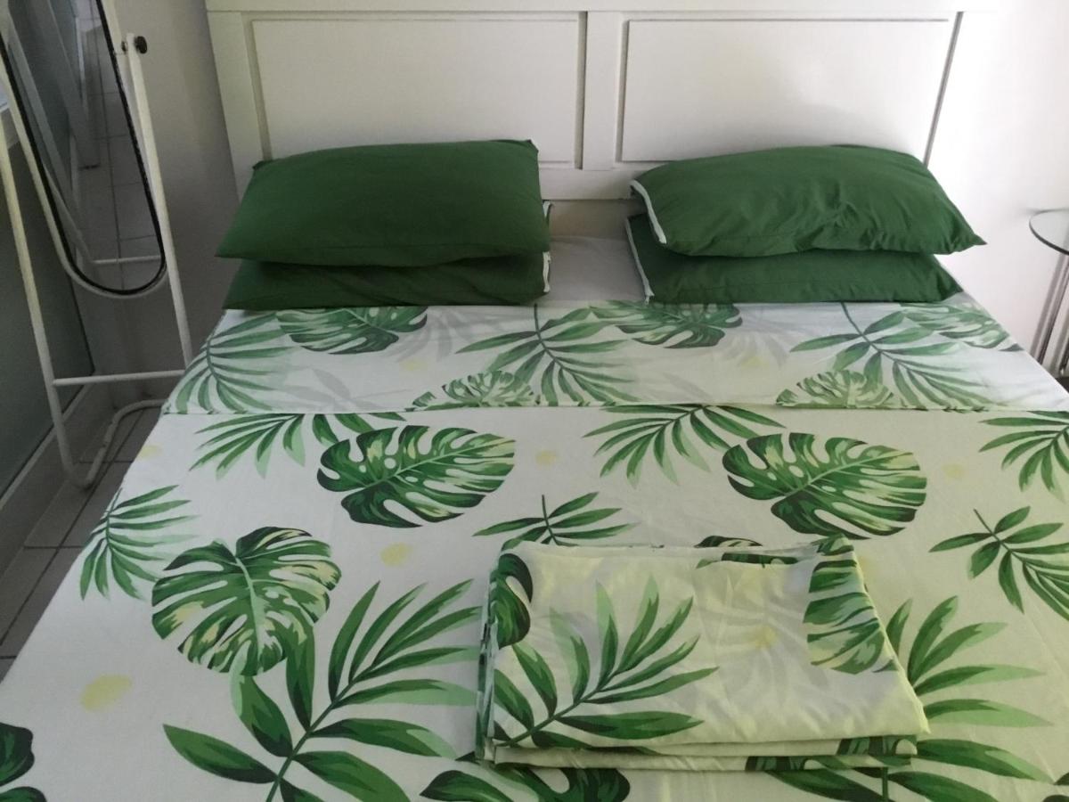 Condo with Free Swimming Pool & Viewing Deck - Housity
