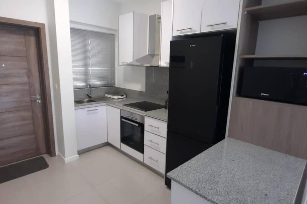 2 Bedroom Apartment close to all amenities - Housity