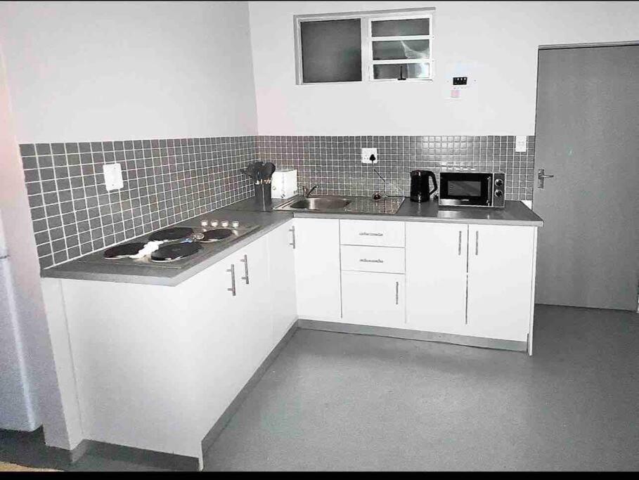 Suitetrails - Cosy Apartment next to Maboneng