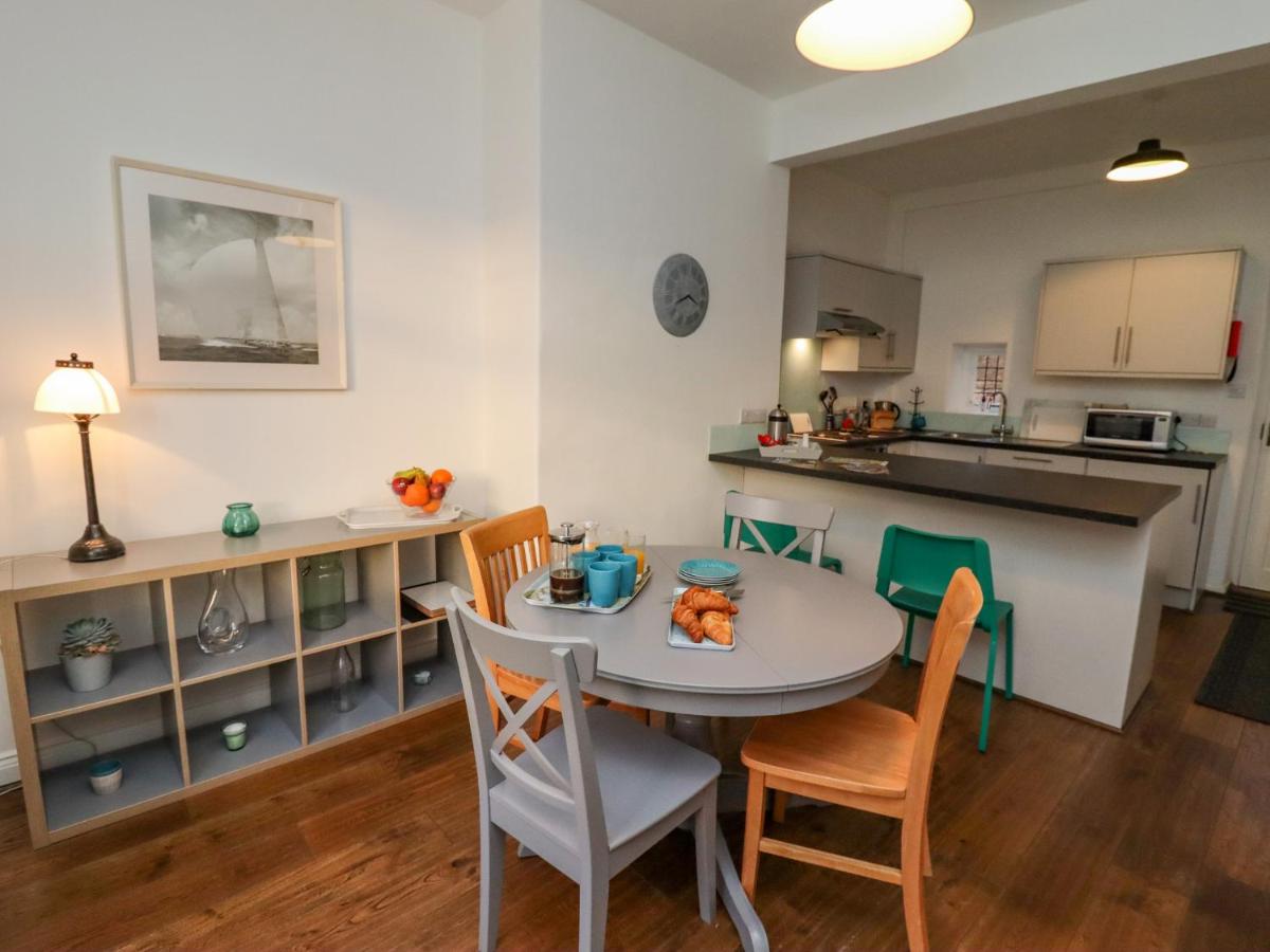 Butler's Cottage - Housity