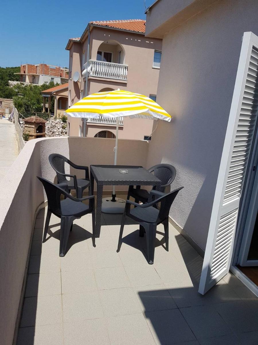 Apartments Božić - Housity
