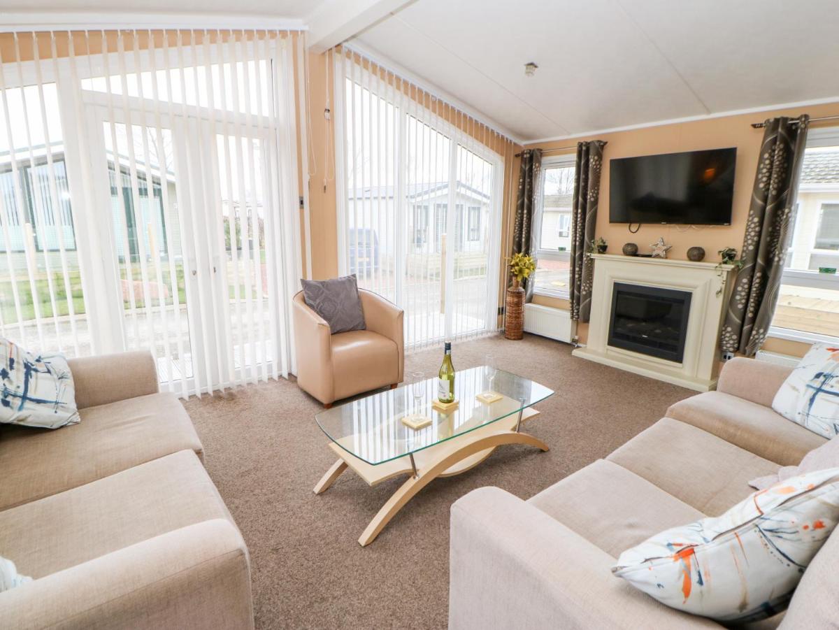 Rosie's Chalet - Housity