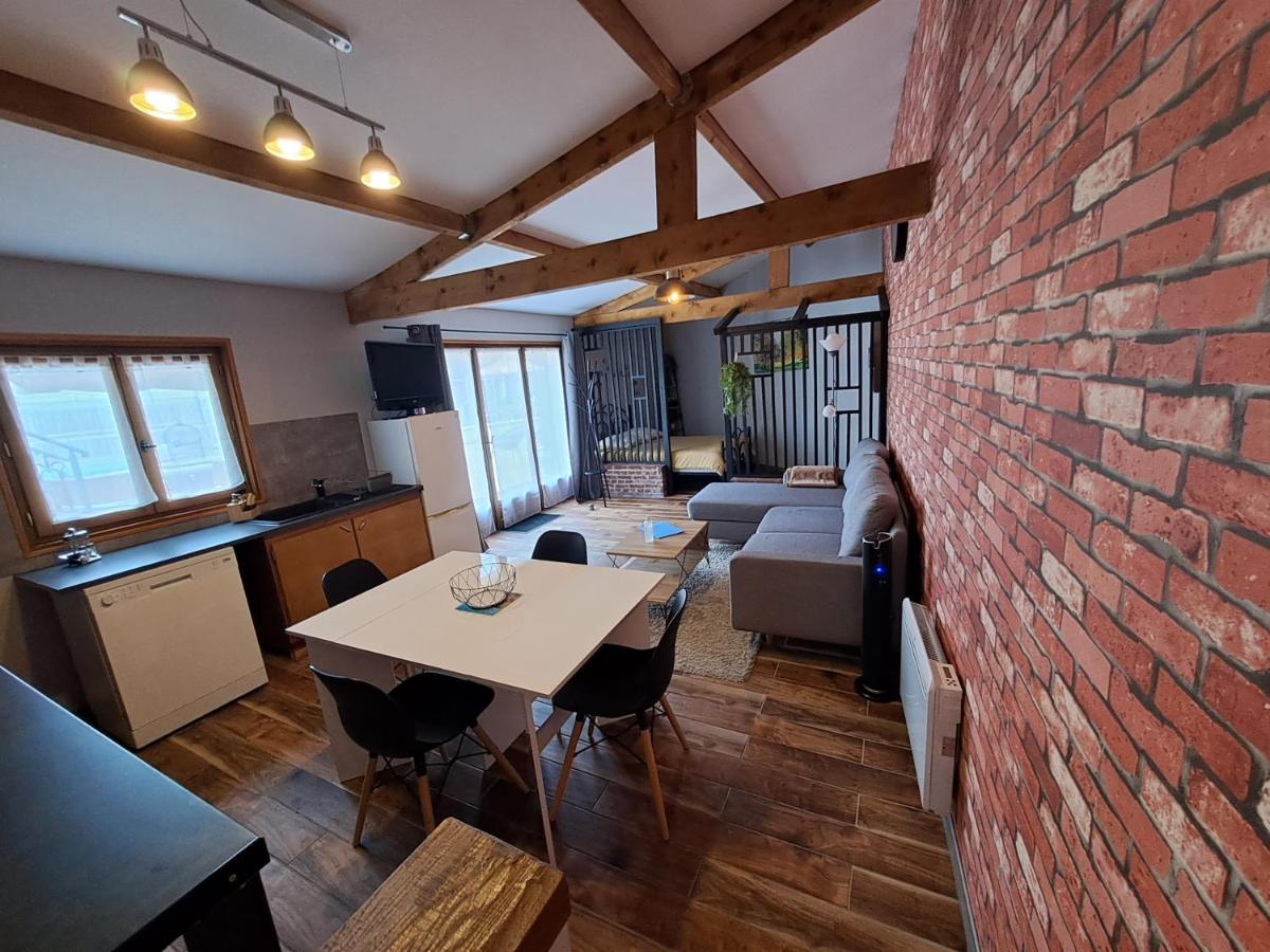 L'Annexe- guest house avec piscine studio avec coin chambre - Housity
