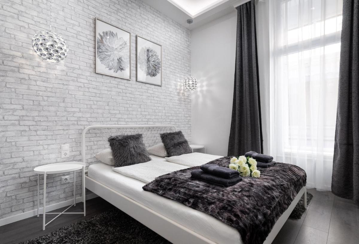 VP12 Apartments - Housity